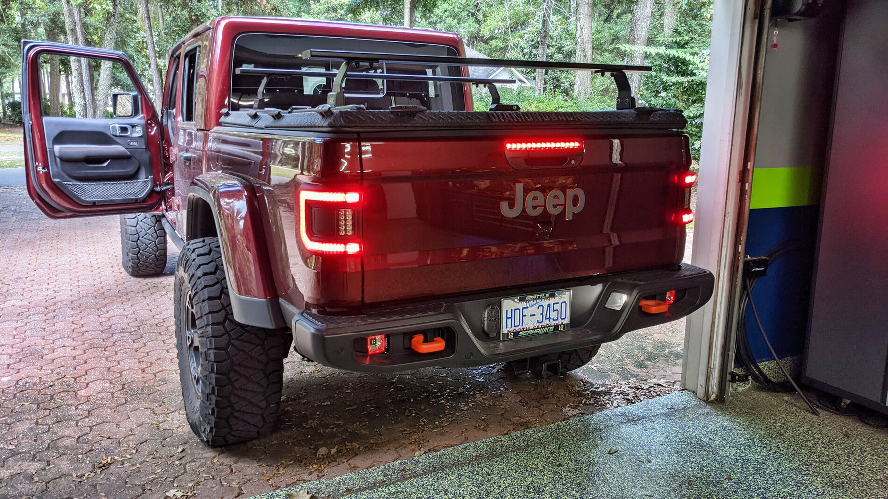 Oracle Lighting Tail Light Assembly 5882-504 product image 16