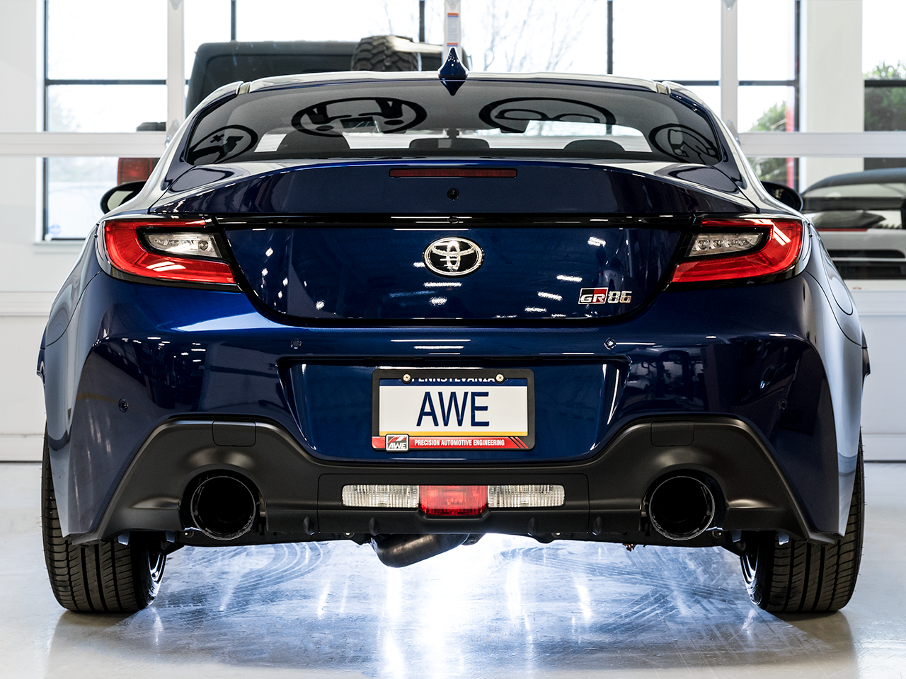 AWE Tuning Exhaust System Kit 3015-33486 product image 7