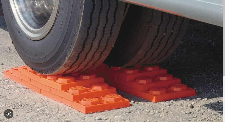 Tri-Lynx Leveling Block, 8-1/2 in Length x 8-1/2 in Width x 1-1/2 in Height, Set Of 4 - 00016