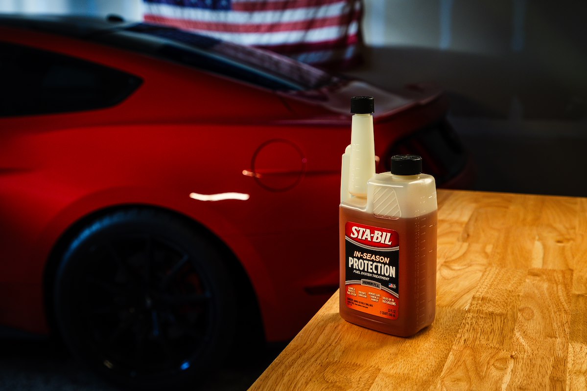 Sta-Bil Fuel Additive, Treats Up To 160 gal, 32 oz Bottle - 22275