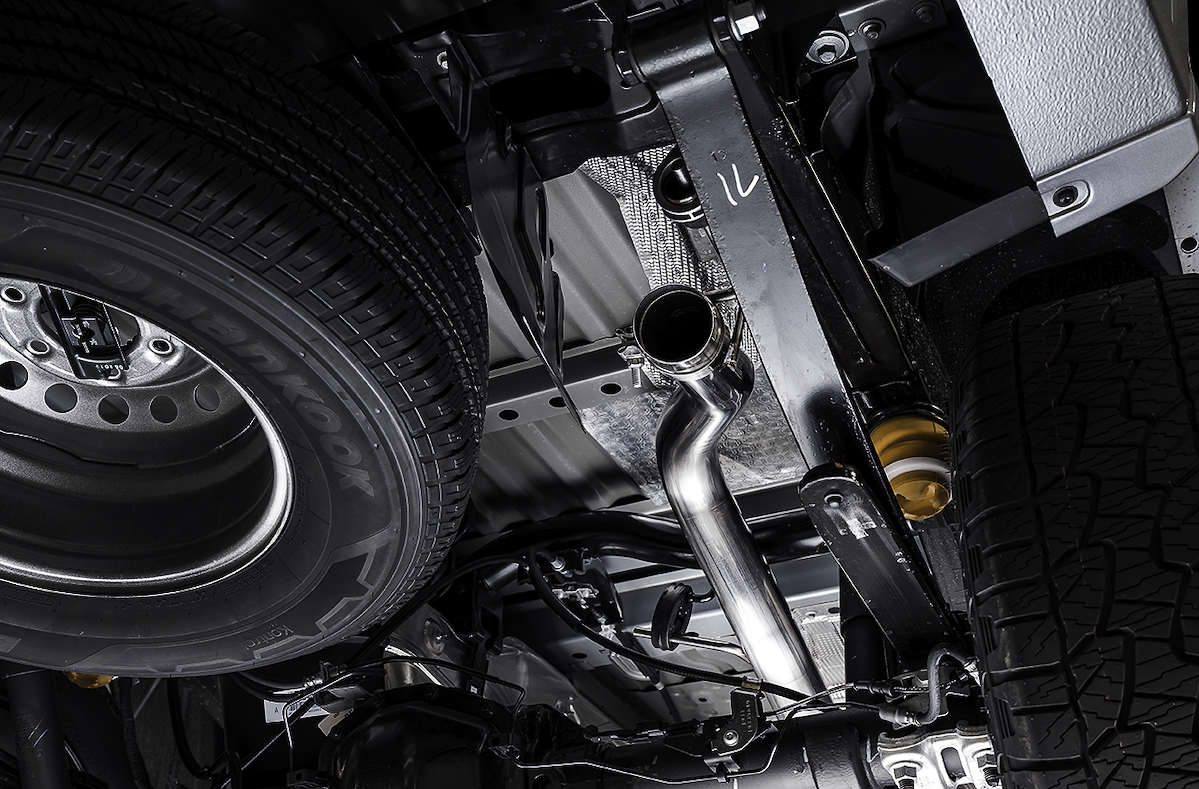 AWE Tuning Exhaust System Kit 3015-23064 product image 3
