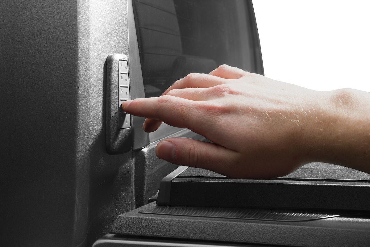 Retrax Retractable Tonneau Covers F09-1201 product image 3