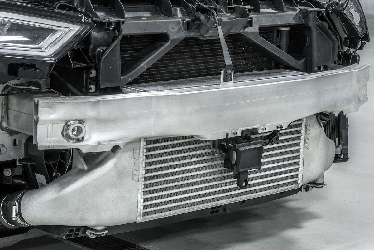 APR Intercooler IC100024 product image 10