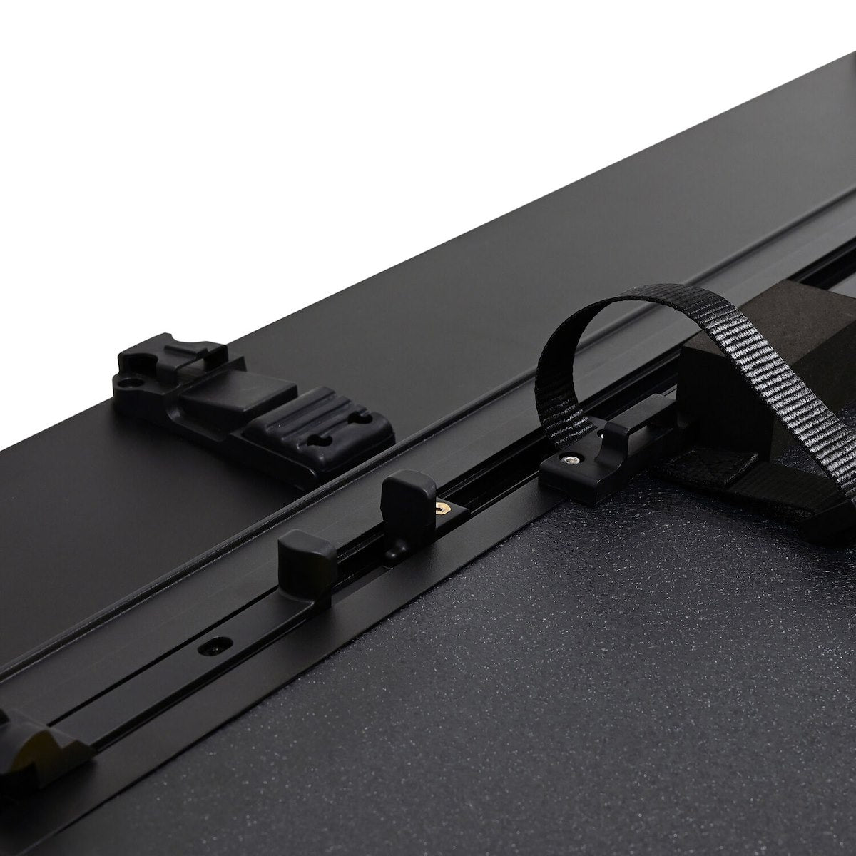 Westin Hard Folding Tonneau Covers 19-44735 product image 9