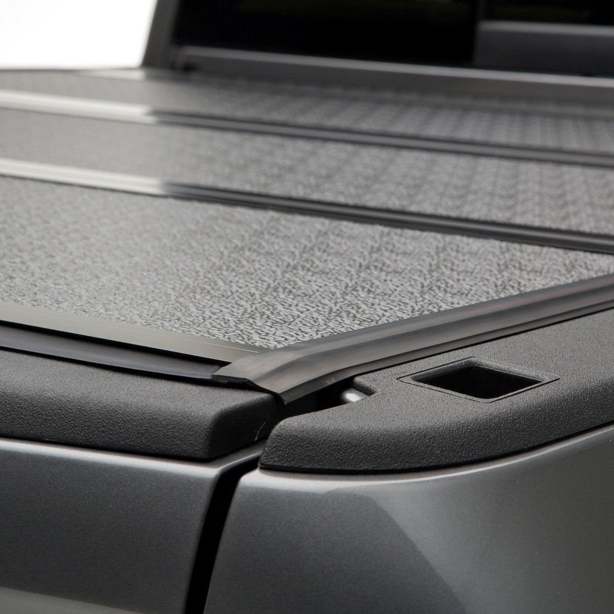 UnderCover Hard Folding Tonneau Covers FX11013 product image 11