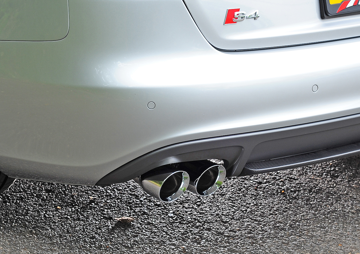 AWE Tuning Exhaust System Kit 3020-42020 product image 2