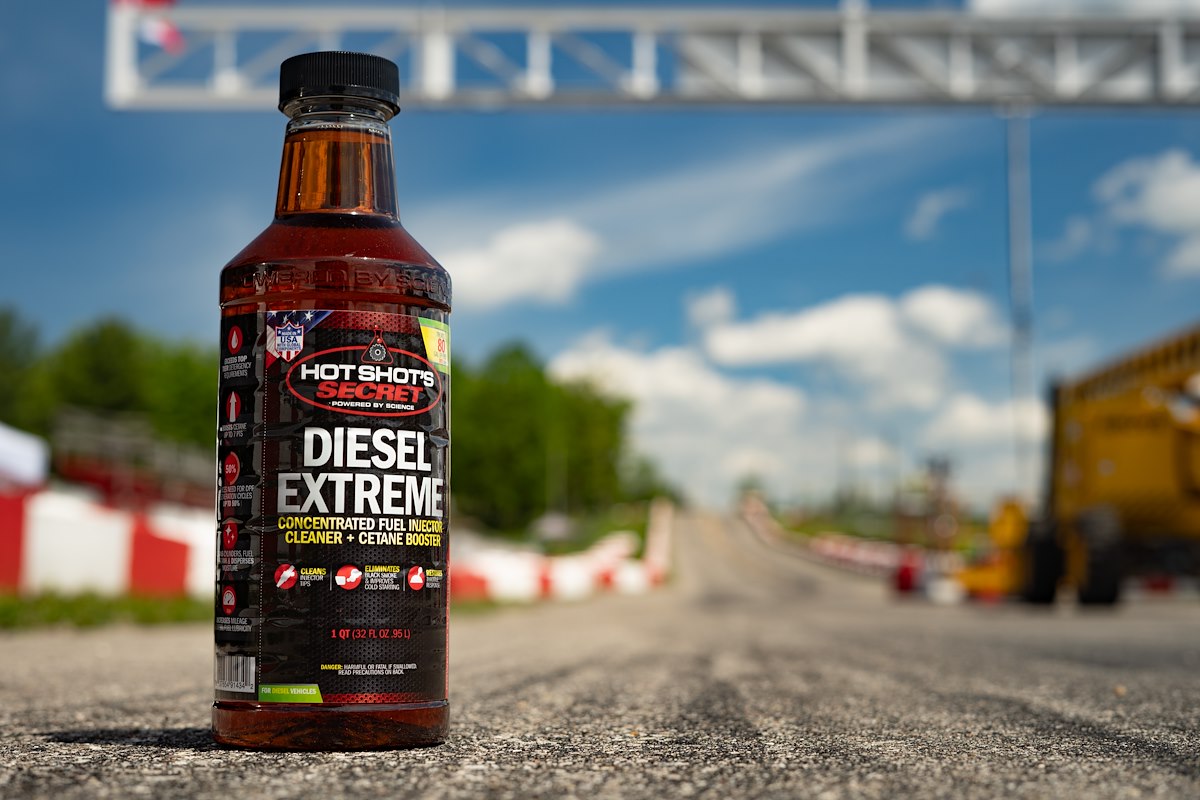 Hot Shot's Secret/ Lubrication Specialties Fuel Additive, Treats Up To 80 gal, 32 oz Bottle - P040432Z