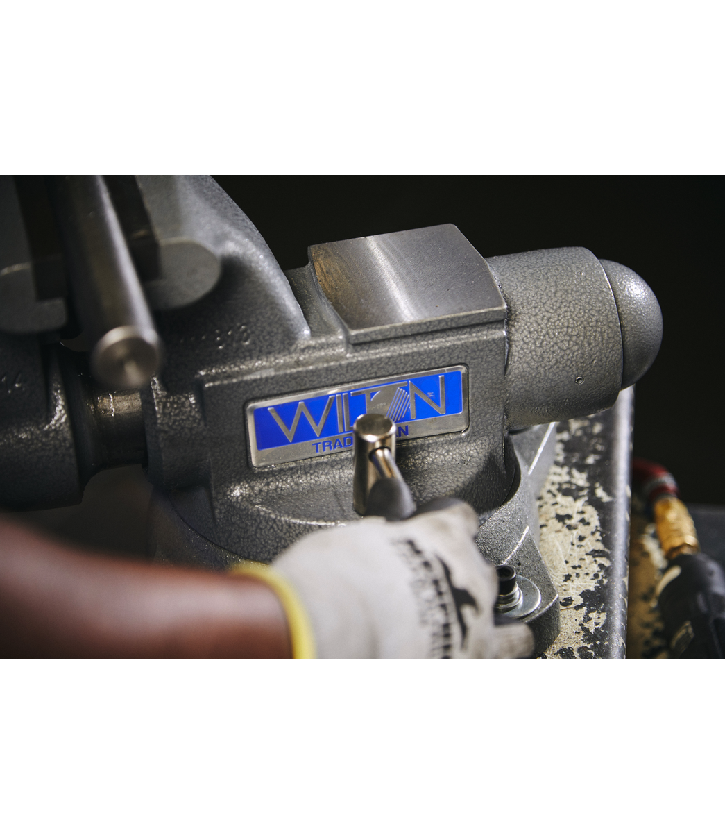 Wilton Tools JPW Industries Vise, 3-1/2 in Jaw Opening, 4-1/2 in Jaw Width, 3-1/4 in Throat Depth - 28805