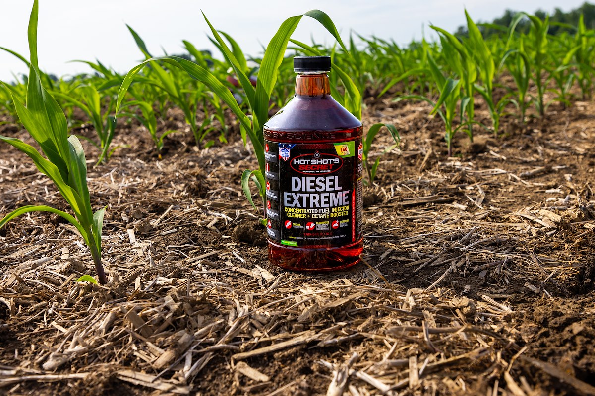 Hot Shot's Secret/ Lubrication Specialties Fuel Additive, Treats Up To 160 gal, 64 oz Jug - P040464Z