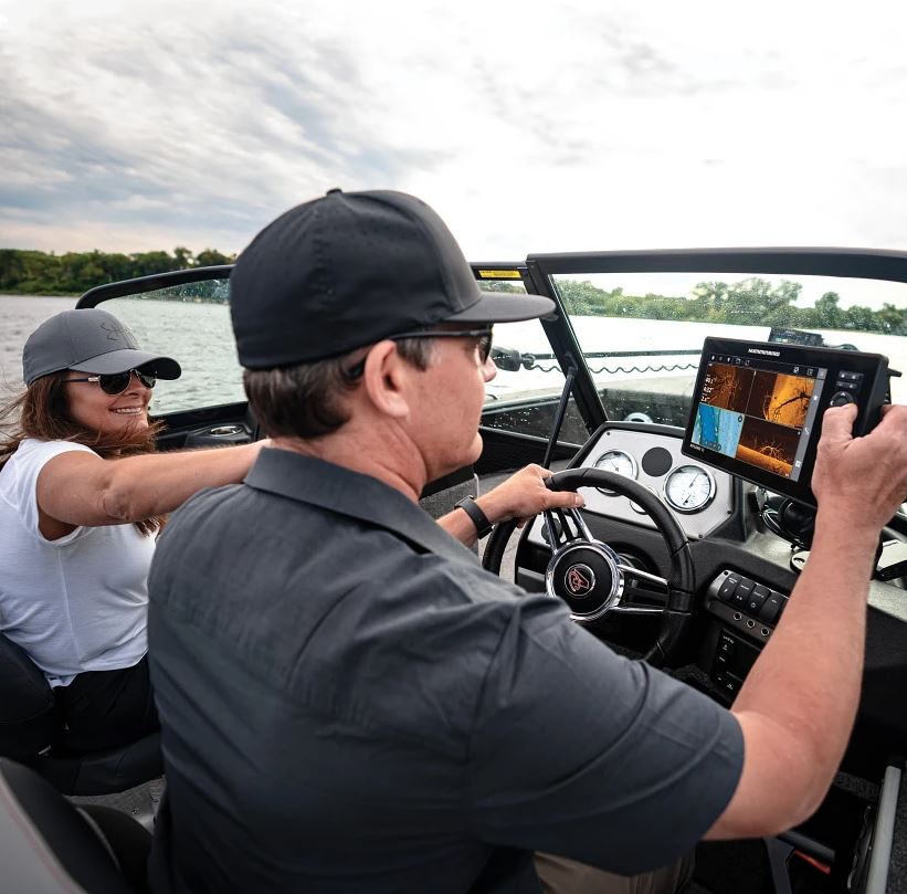 Humminbird Fish Finder, 10 in LCD Display, Preloaded With 13 USA And Canada Regions - 412010-1CHO
