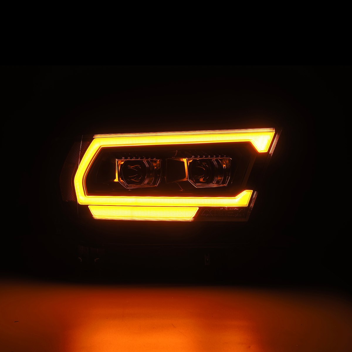 AlphaRex Headlight Assembly 880576 product image 3