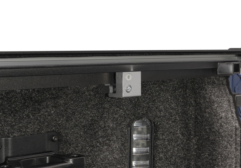 Retrax Retractable Tonneau Covers 30484 product image 9