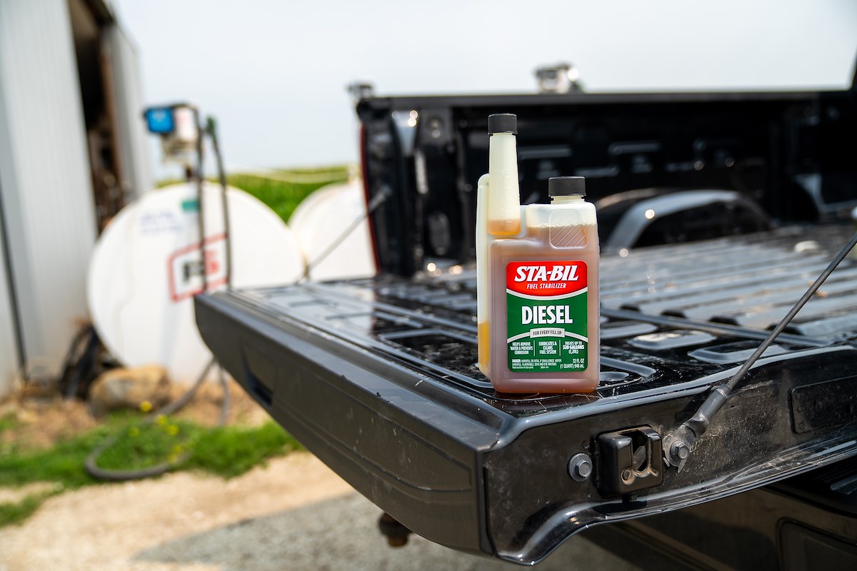 Sta-Bil Fuel Additive, Treats Up To 320 gal, 32 oz Bottle - 22254