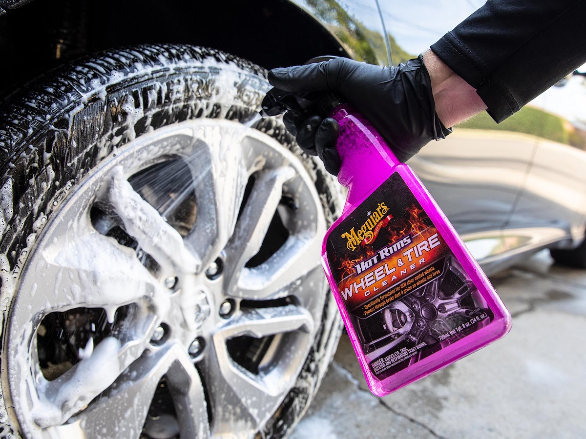 Meguiars Wheel Cleaner, 24 oz Spray Bottle - G9524