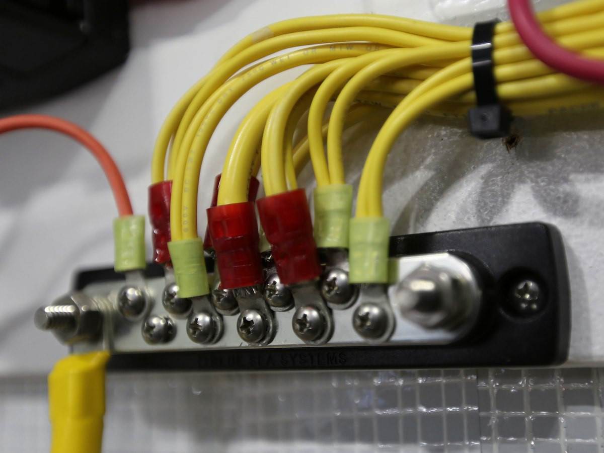 Blue Sea Busbar, 2 Stud Terminal/10 Screw Terminal, 300 V AC/48 V DC, 130 amp AC/150 amp DC - 2300-BSS