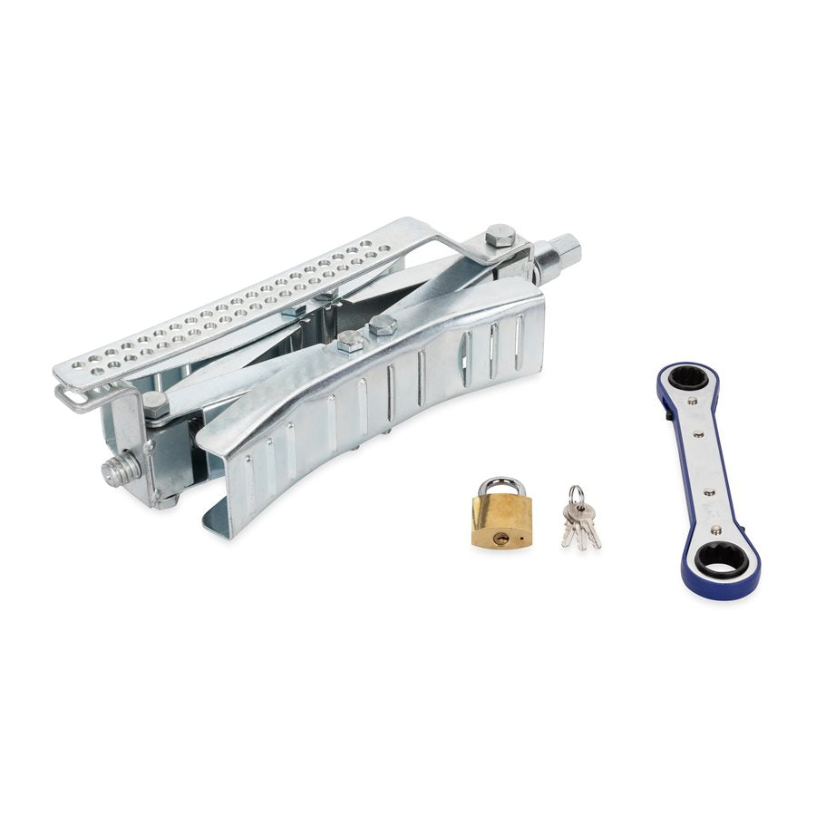 Camco Wheel Chock, Spacing of 3 to 10 in - 44662