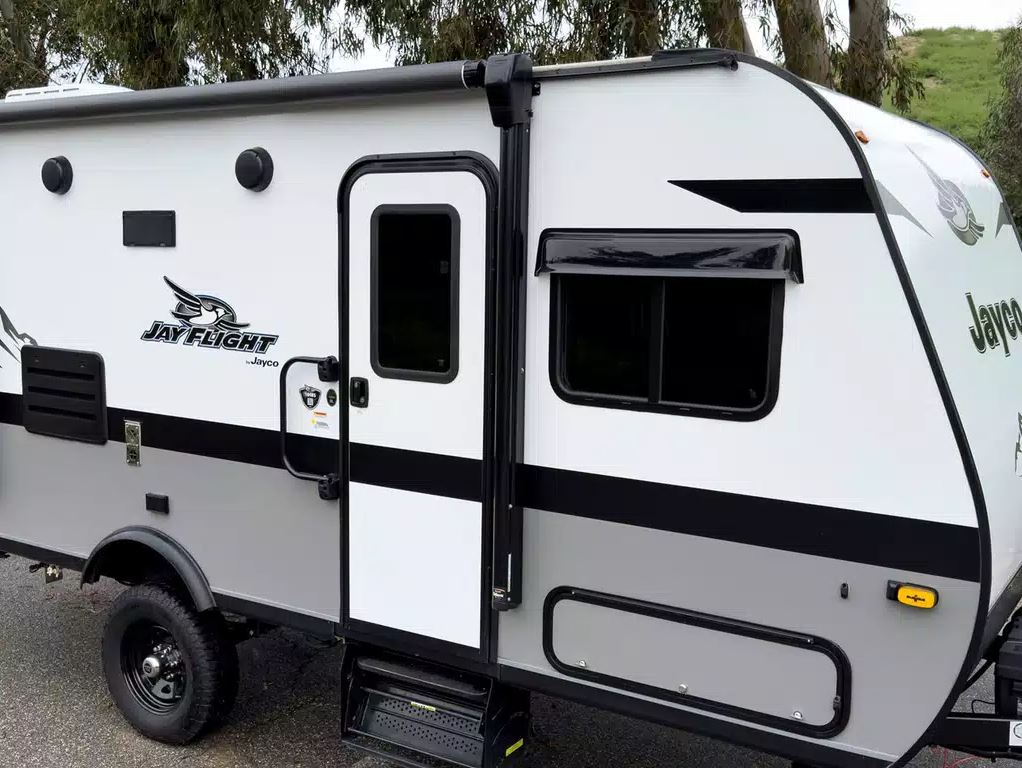 GT Styling Rainguard, Fits 12 To 16 in RV Window - RV1016
