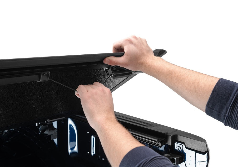 UnderCover Hard Folding Tonneau Covers AX22030 product image 8