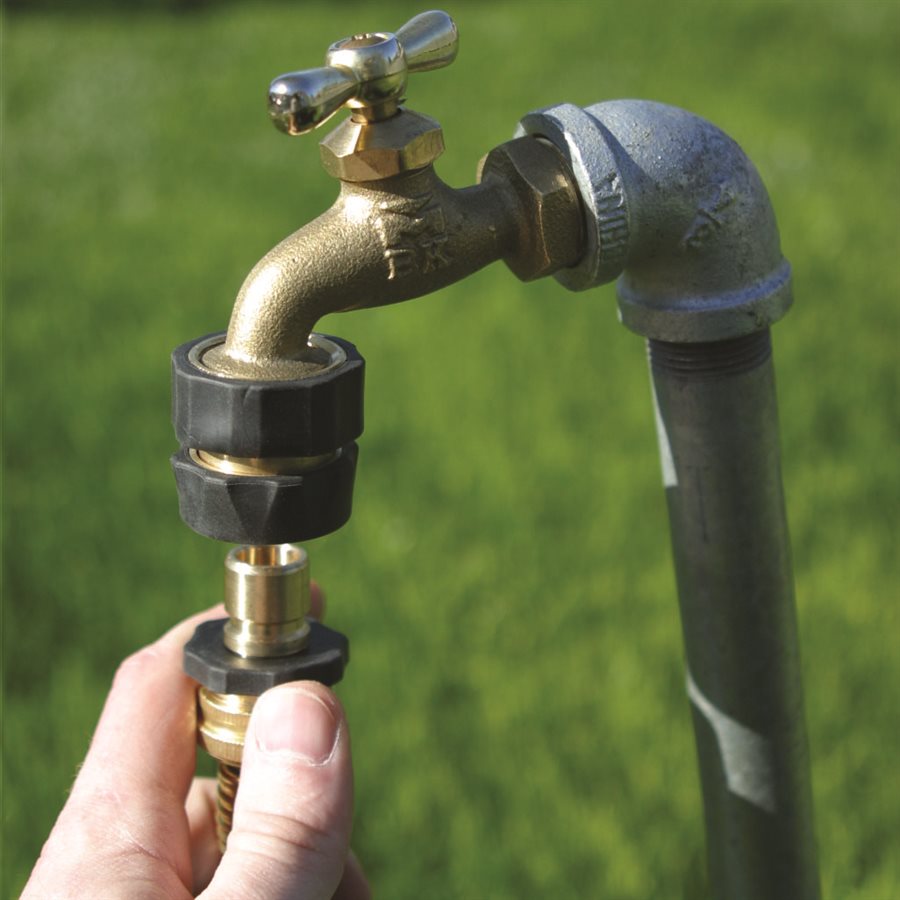 Camco Fresh Water Hose Connector, Brass, Complies With CA and VT Regulations For Brass Content - 20135