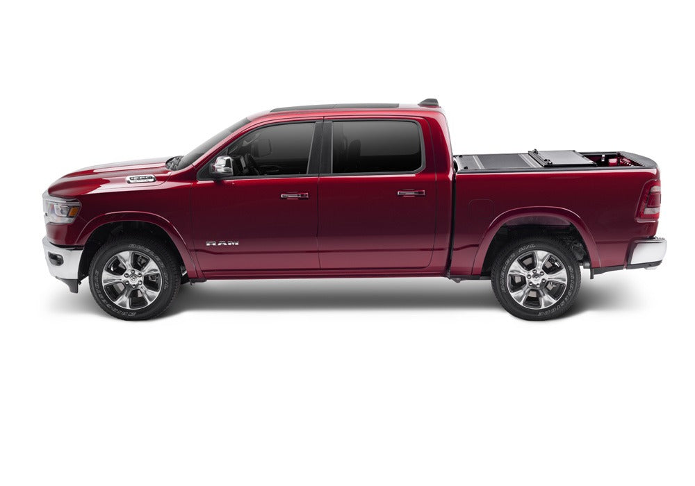 UnderCover Hard Folding Tonneau Covers AX32008 product image 9