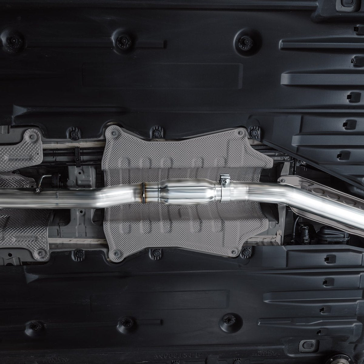 AWE Tuning Exhaust System Kit 3015-32331 product image 13