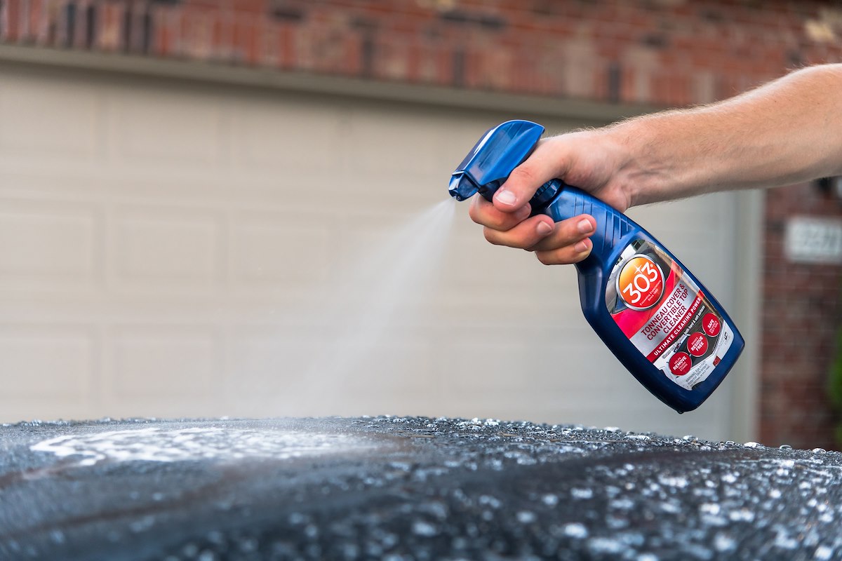 303 Products Inc. Vinyl Cleaner, 16 oz Spray Bottle - 30571