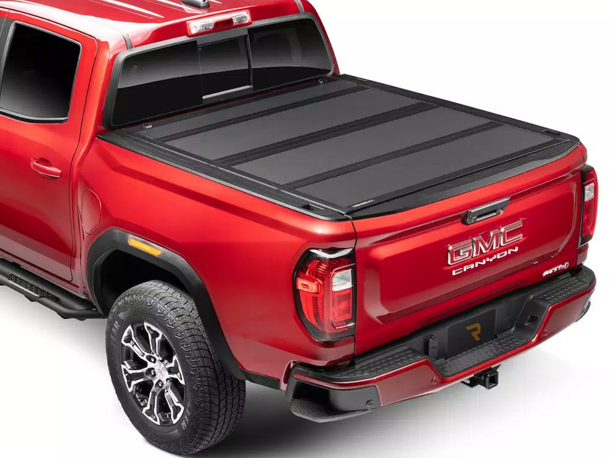 BAK Hard Folding Tonneau Covers 448427 product image 1