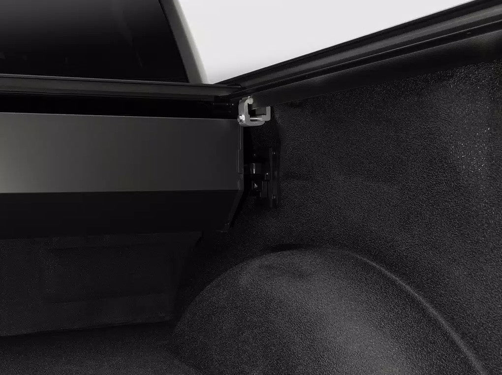 Retrax Retractable Tonneau Covers 90832RTX product image 14