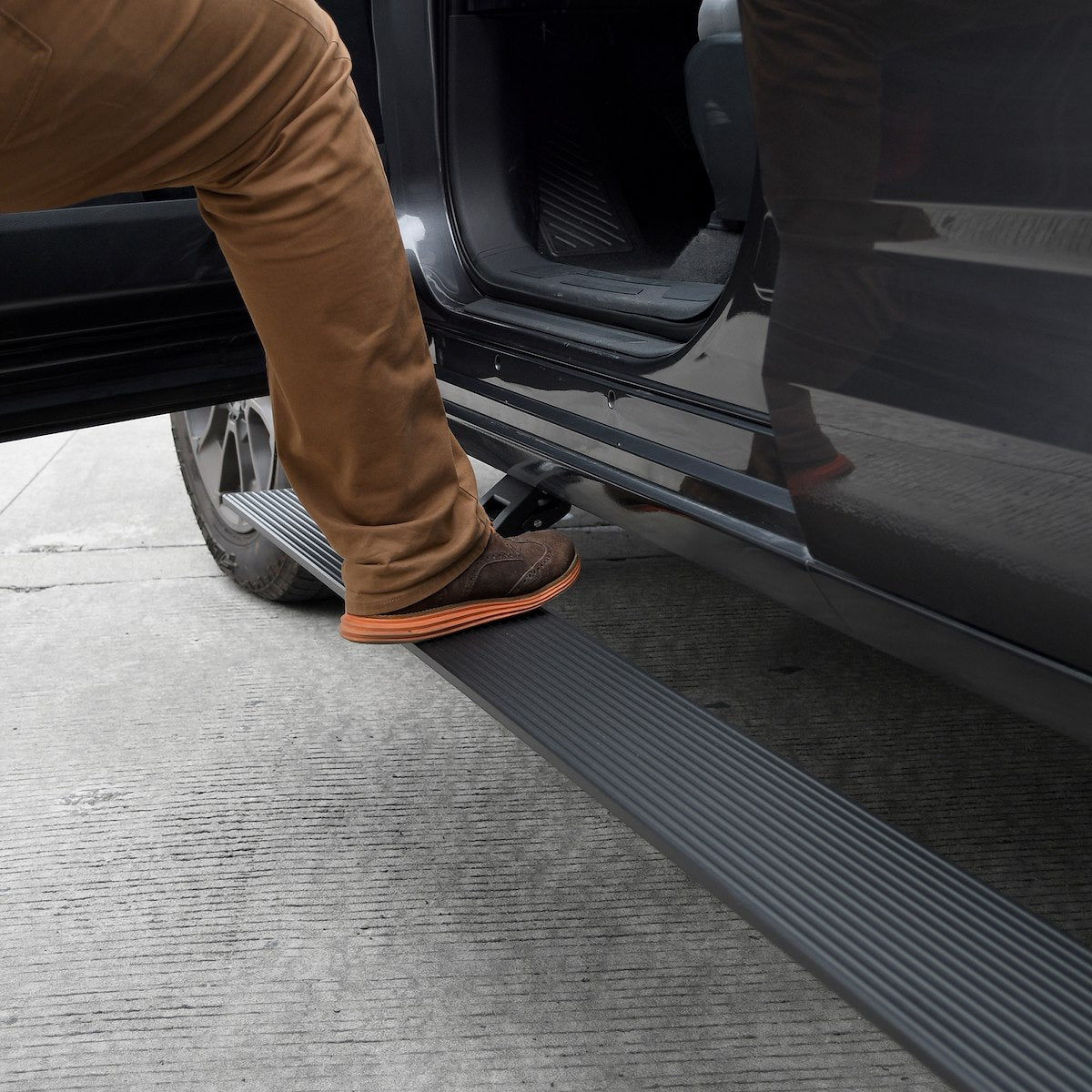 Go Rhino Running Boards & Nerf Bars 20423580PC product image 3