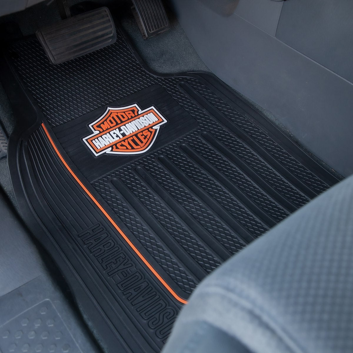 Plasticolor Floor Mat, Elite Series, Black/White, 2 Piece - 001653R01