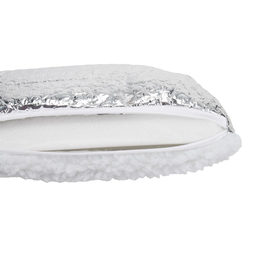 Camco Roof Vent Insulation, For 14 in x 22 in Skylight Vents, 4-1/2 in Foam With Reflective Backing, With 2 Adjustable Straps - 45197