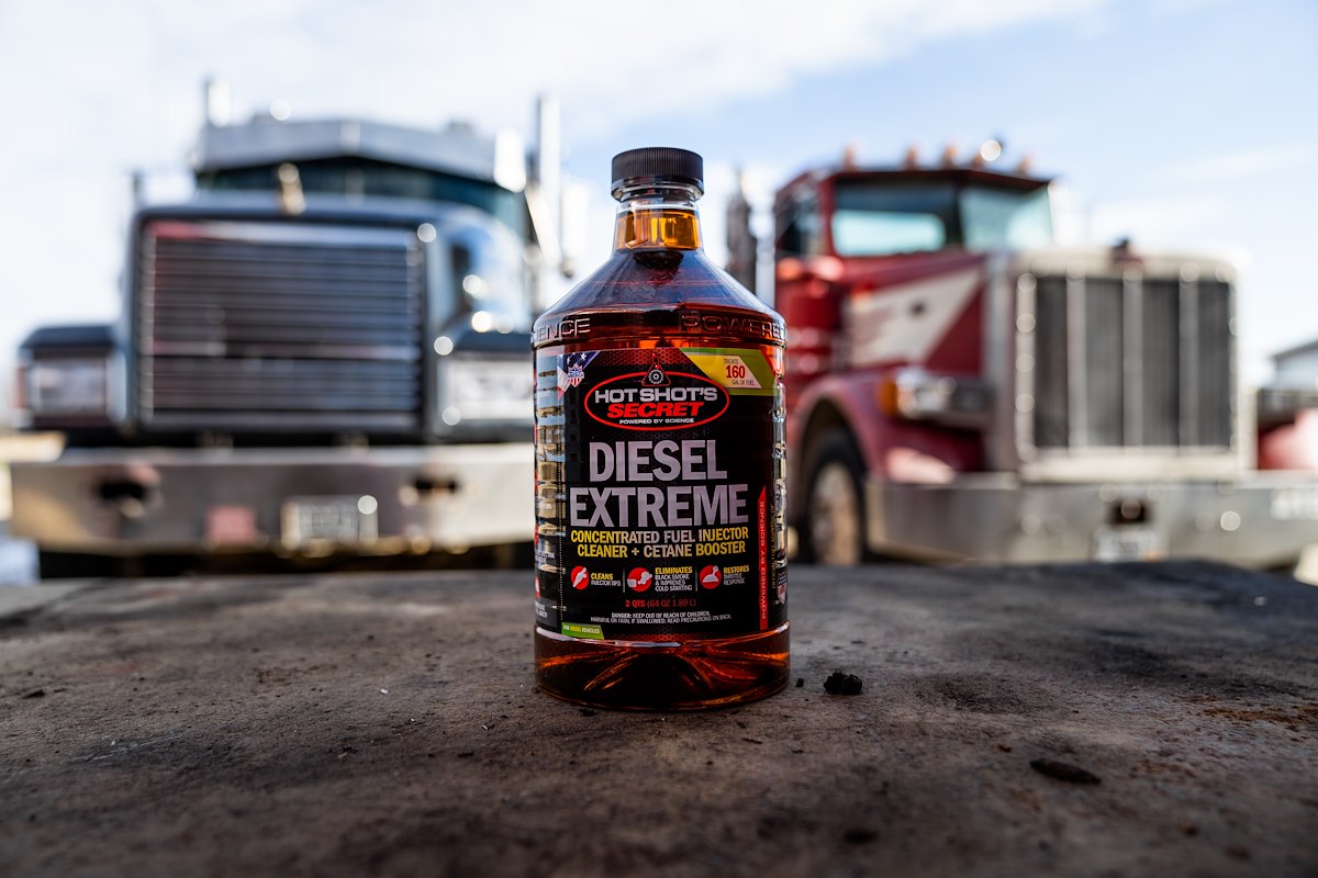 Hot Shot's Secret/ Lubrication Specialties Fuel Additive, Treats Up To 160 gal, 64 oz Jug - P040464Z