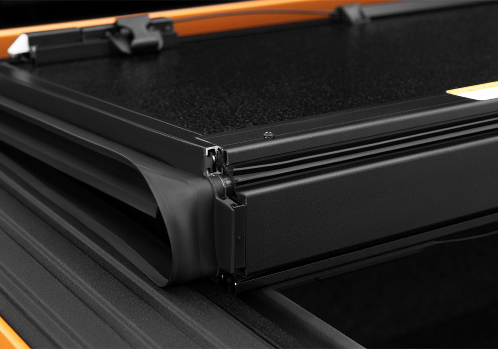 UnderCover Hard Folding Tonneau Covers FX21023 product image 5