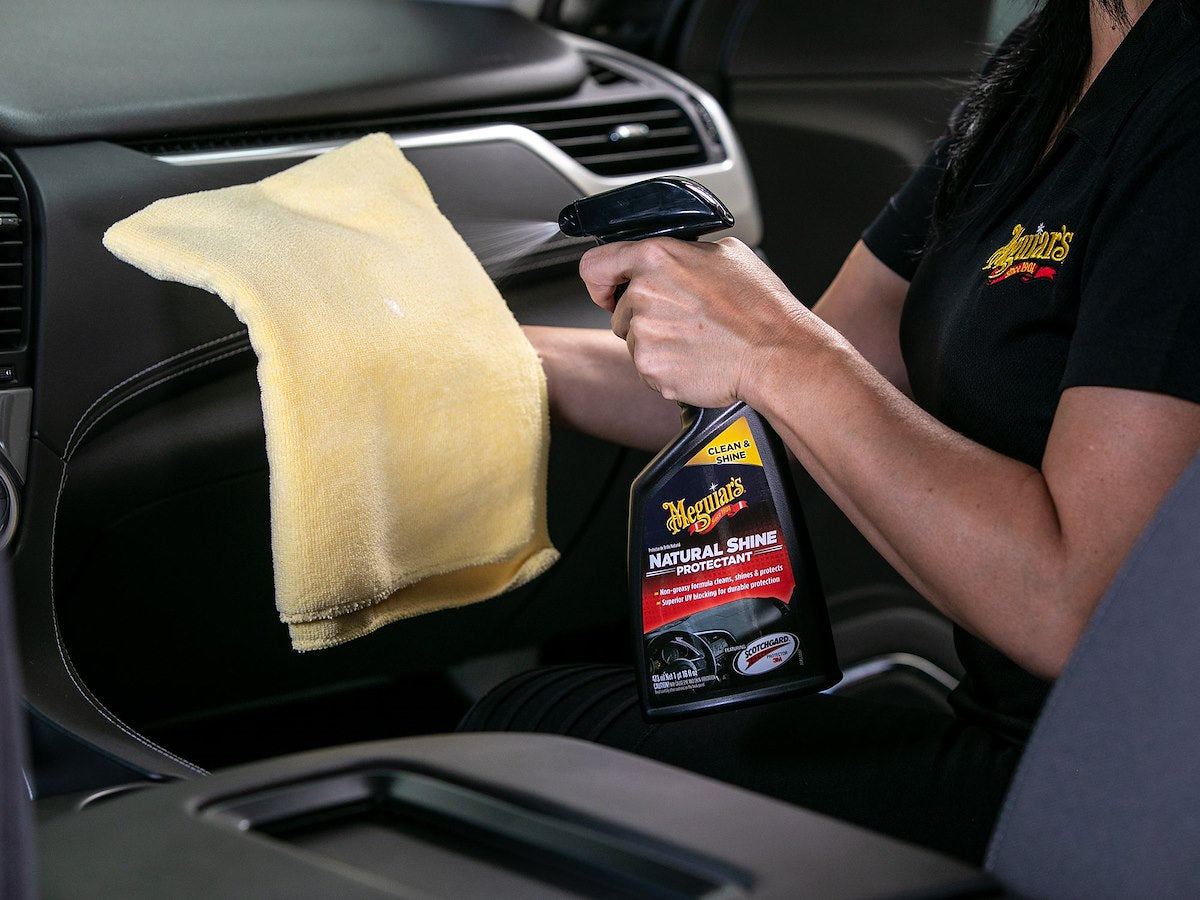 Meguiars Interior Cleaner, Classic Series, 16 oz Spray Bottle - G4116