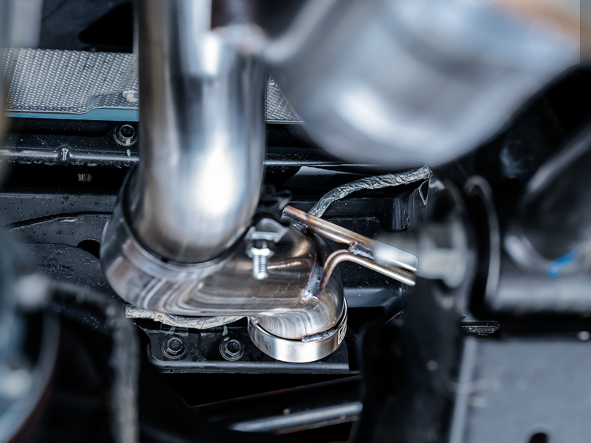 AWE Tuning Exhaust System Kit 3015-21000 product image 9