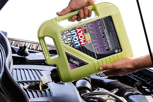 Liqui Moly Oil, SAE 5W-40, 1 Liter Bottle - 20230