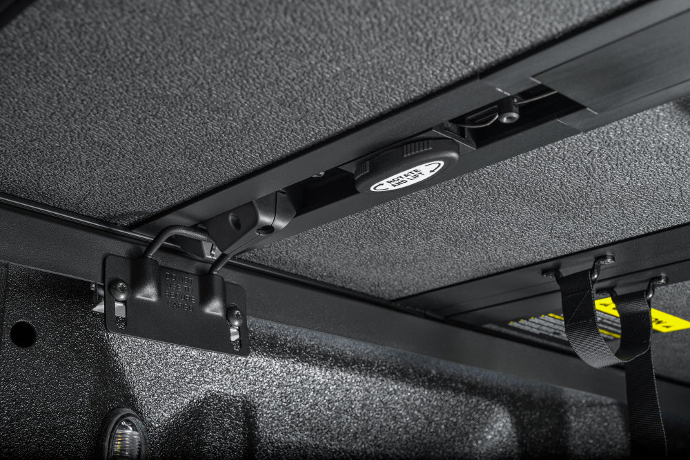 Extang Tonneau Cover, 2 Folds/3 Panels, Textured Black, 1 in Thick EnduraShield Panels With Aircraft-Grade Aluminum Frame - 88475