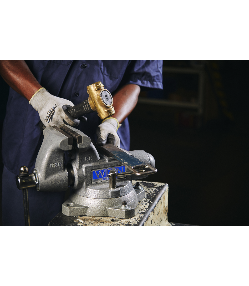 Wilton Tools JPW Industries Vise, 3-1/2 in Jaw Opening, 4-1/2 in Jaw Width, 3-1/4 in Throat Depth - 28805