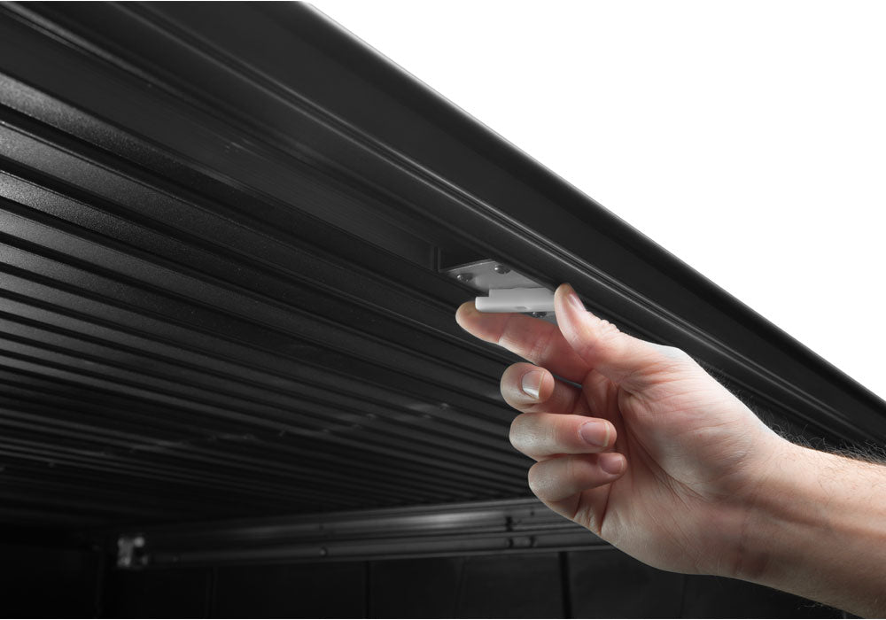 Retrax Retractable Tonneau Covers EQ0481-1 product image 11