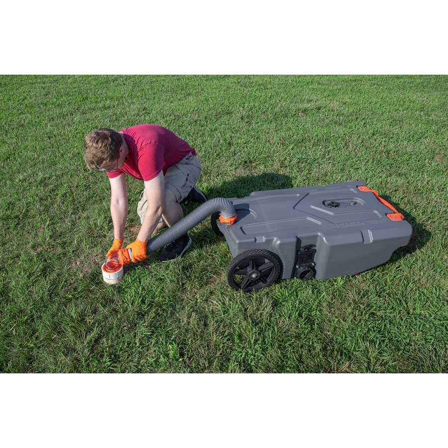 Camco Portable Waste Holding Tank, 36 gal, 2 Wheel Design - 39006