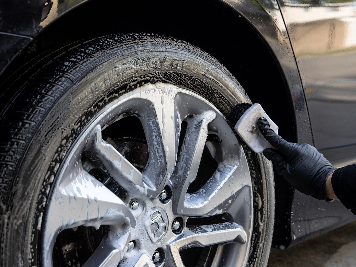 Meguiars Wheel Cleaner, 24 oz Spray Bottle - G9524