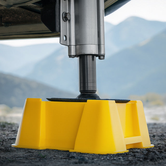 Camco Leveling Block, 8000 lb Capacity, Set Of 2 - 44539
