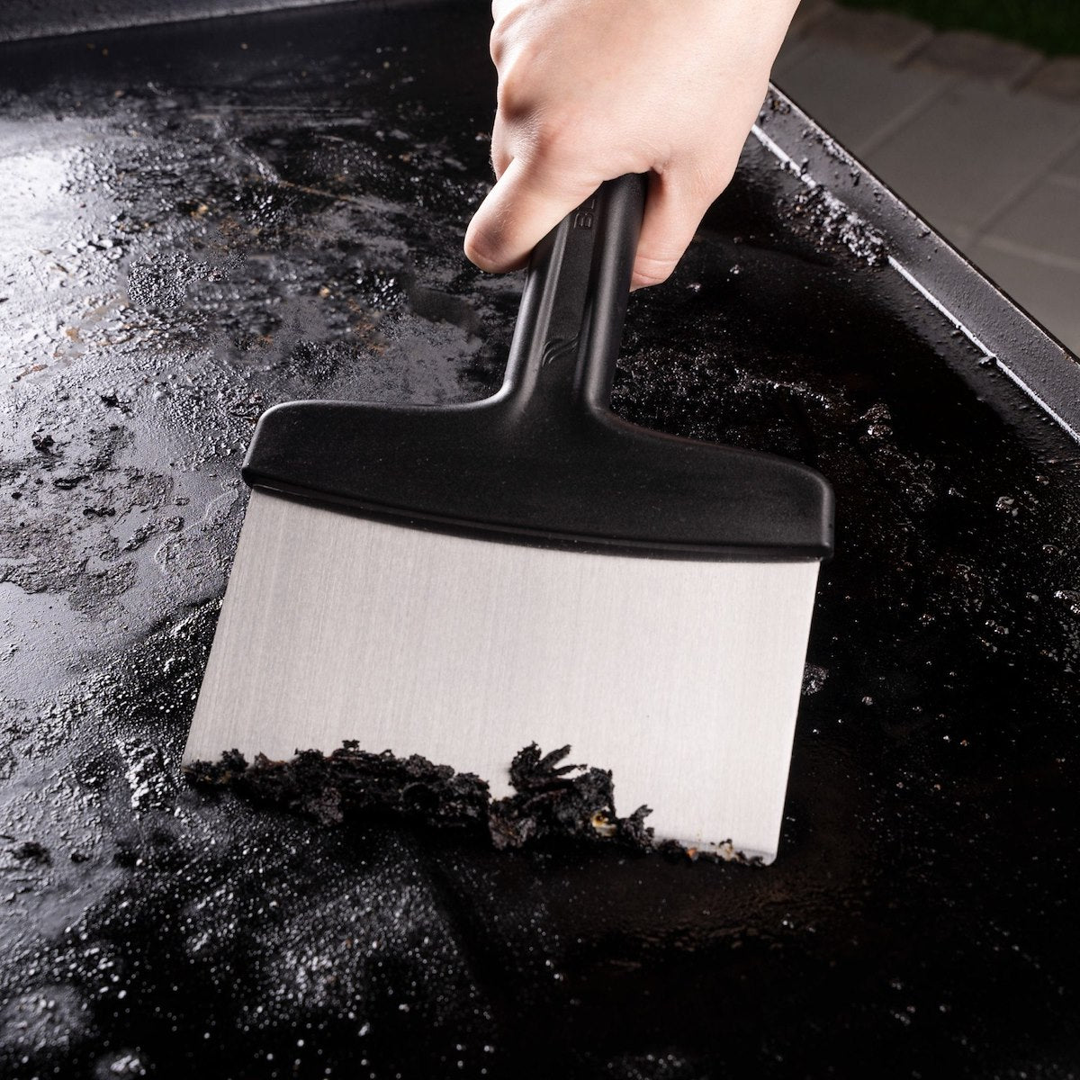 Blackstone Griddle Accessory Kit, With Two 14 oz Squeeze Bottles/Two Long Spatulas/Scraper - 5230