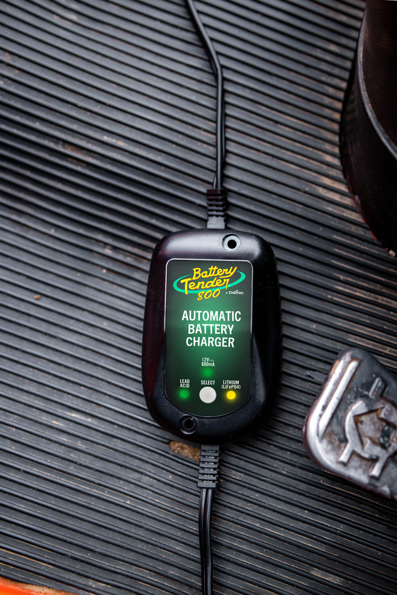 Battery Tender Battery Charger, For 12 V Batteries, 800 Milliamp Charging Current, 4.35 in Length X 2-3/4 in Width X 1-1/2 in Height - 022-0150-DL-WH