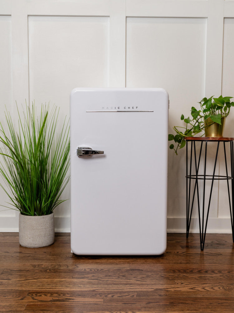 Magic Chef Refrigerator, 3.2 Cubic ft Capacity, 120 V, With Cabinet LED Light - MCR32CHW