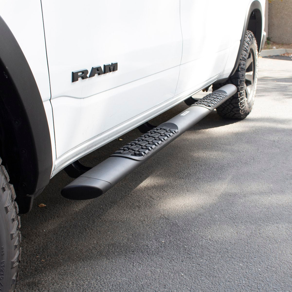 Go Rhino Running Boards & Nerf Bars V3415087T product image 8