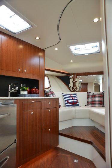 Lumitec Boat Deck Light, 6 Watts, 10 To 30 V DC, Spectrum RGBW LED Bulb - 113127