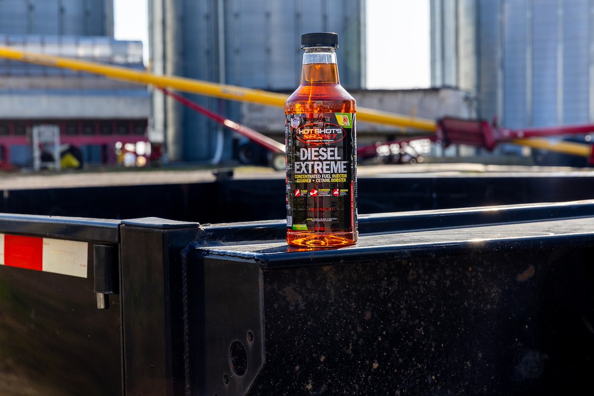 Hot Shot's Secret/ Lubrication Specialties Fuel Additive, Treats Up To 80 gal, 32 oz Bottle - P040432Z