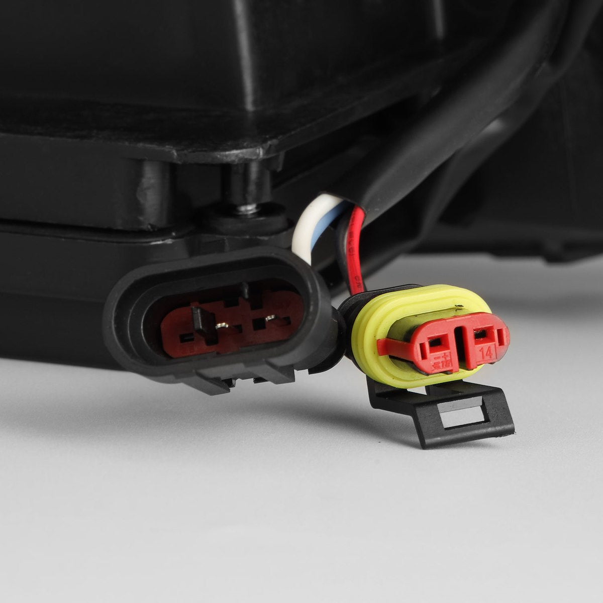 AlphaRex Headlight Assembly 880333 product image 2