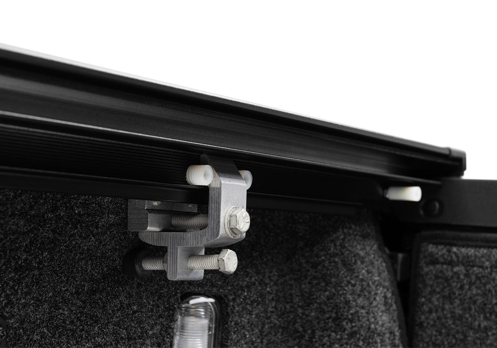 Retrax Retractable Tonneau Covers T-60379 product image 13